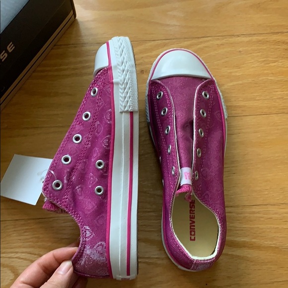 Converse Sparkle Heart Slip-Ons - Picture 2 of 7